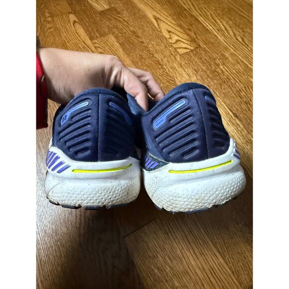 Brooks Women's Adrenaline GTS Running Shoes Size 7 - Picture 2 of 6